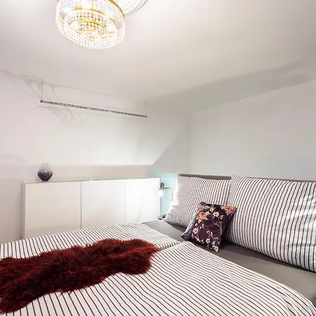 The Kiss - Luxurioeses City Loft Am Naschmarkt Vienne Extérieur photo