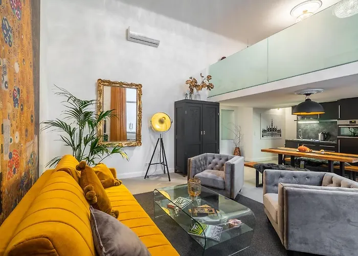 The Kiss - Exquisite&Luxurious City Loft